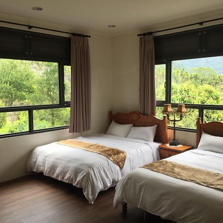 闕麒景觀民宿chill Villa B&B ผูหลี่ ภายนอก รูปภาพ