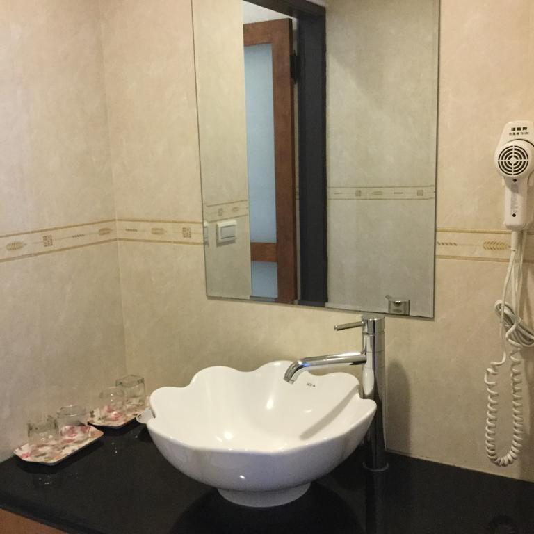 闕麒景觀民宿chill Villa B&B ผูหลี่ ภายนอก รูปภาพ