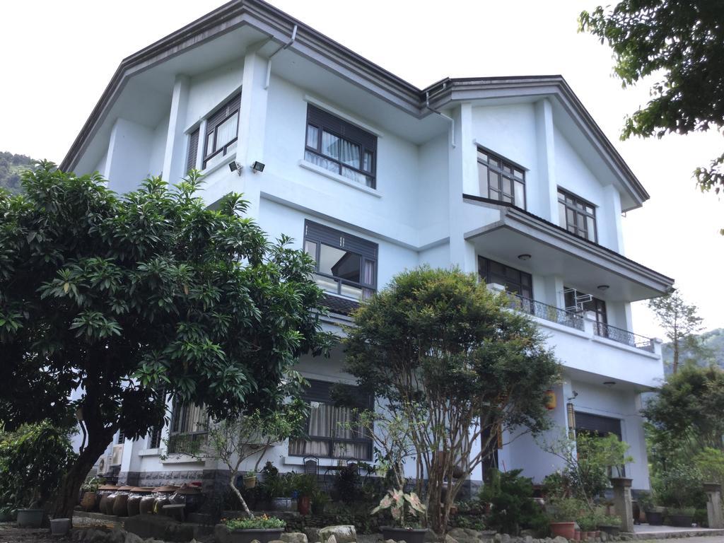 闕麒景觀民宿chill Villa B&B ผูหลี่ ภายนอก รูปภาพ