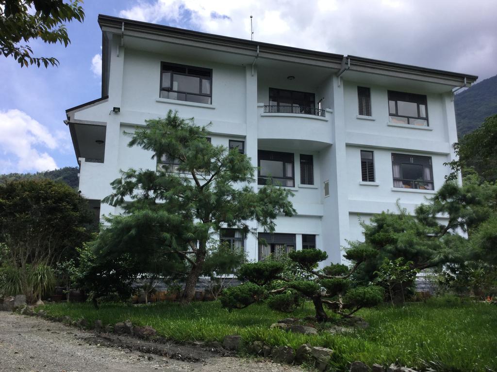 闕麒景觀民宿chill Villa B&B ผูหลี่ ภายนอก รูปภาพ